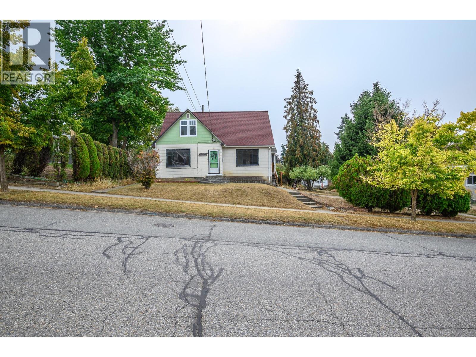 37 Avenue Unit 2004, Vernon, BC V1T 2X1
