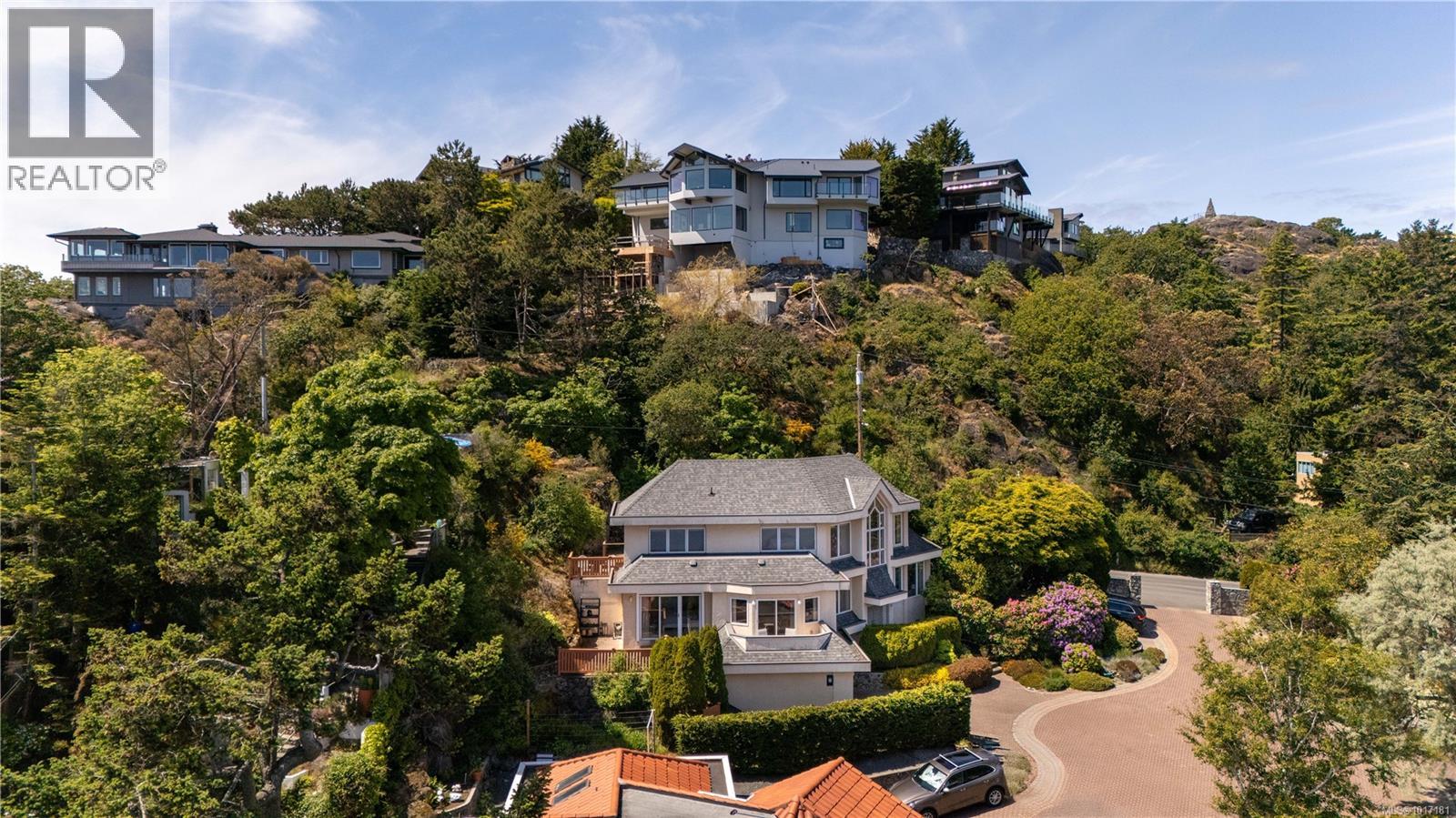 335 King George Ter, Oak Bay, BC V8S 2J8