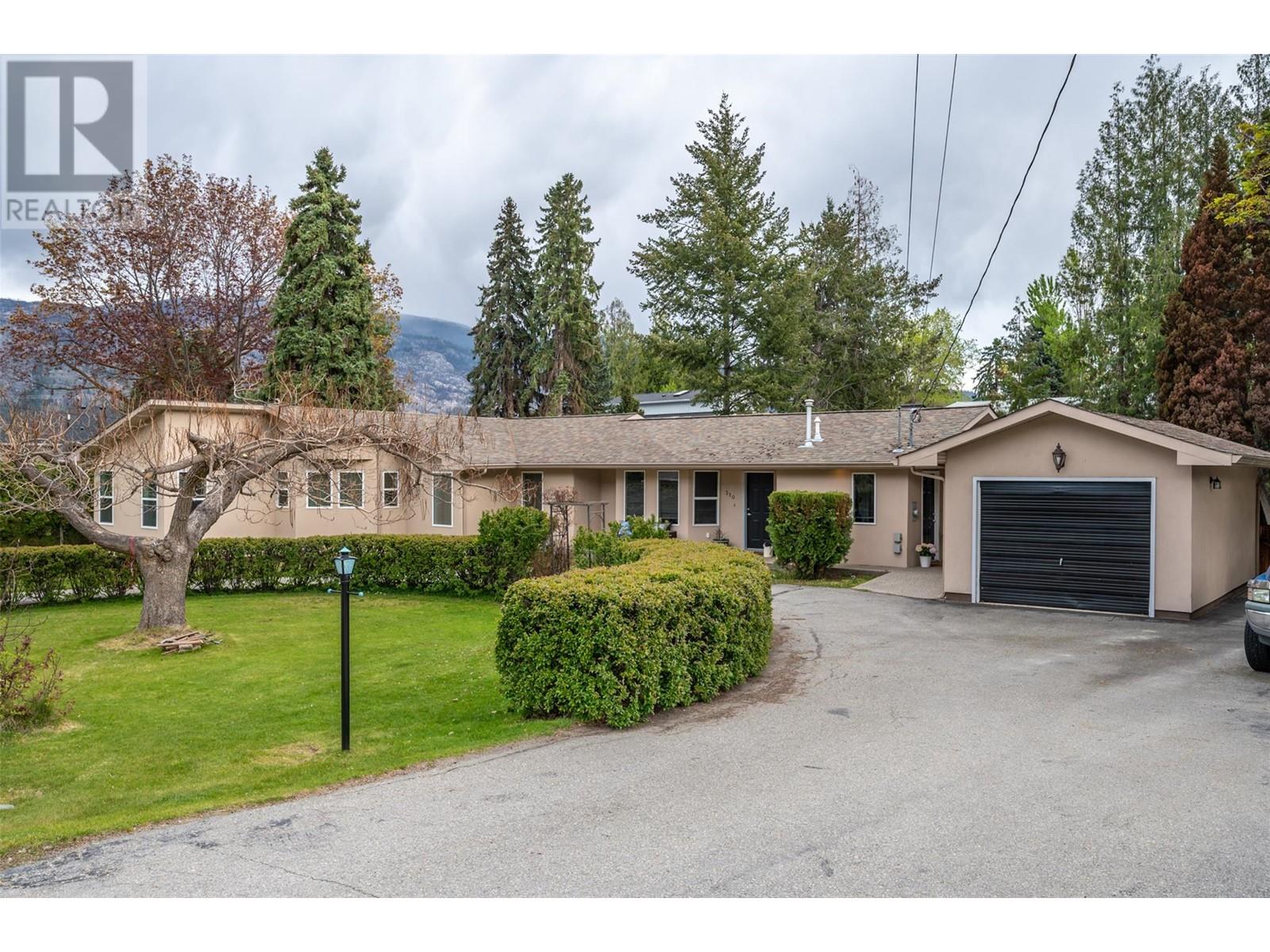 310 Spruce Ave, KALEDEN, BC V0H 1K0 MLS 10312972 Houseful