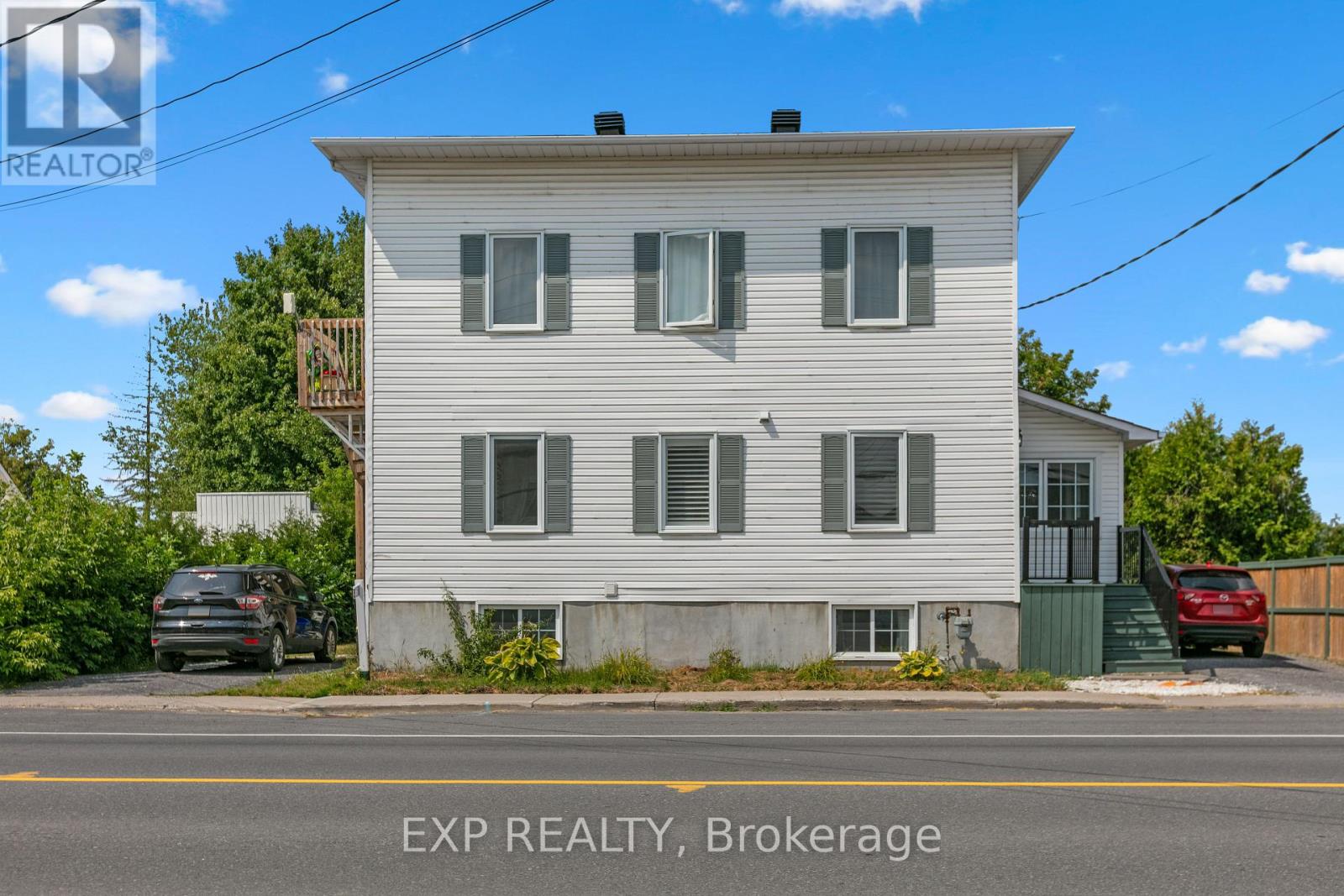 891 Lacroix Rd, Clarence-Rockland, ON K0A 2A0