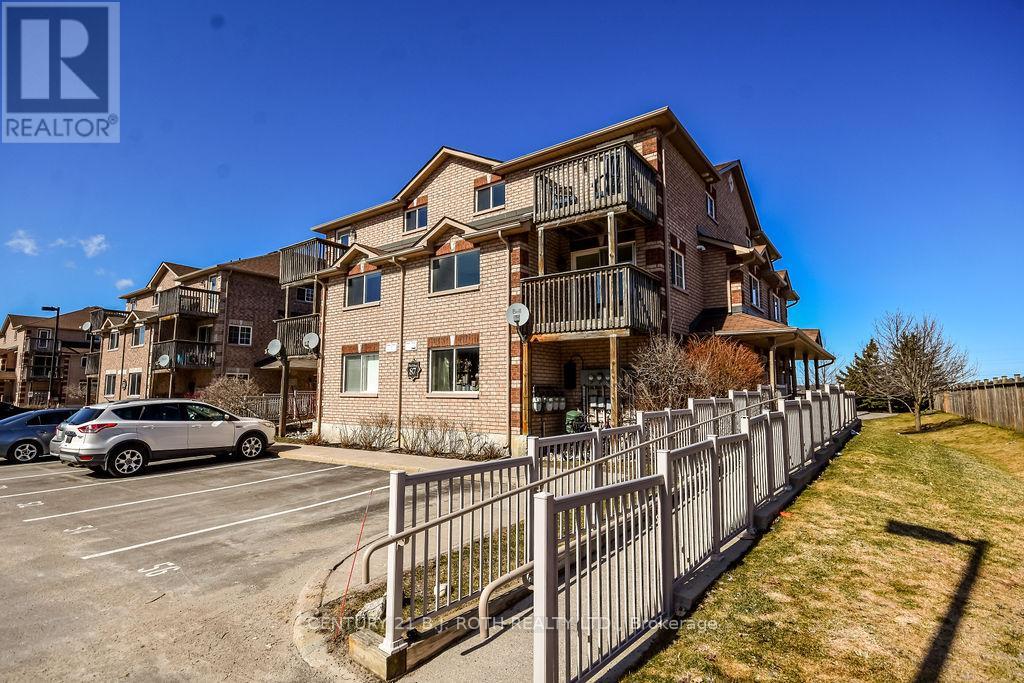 2 87 Goodwin Dr, Barrie, ON L4N 6K4