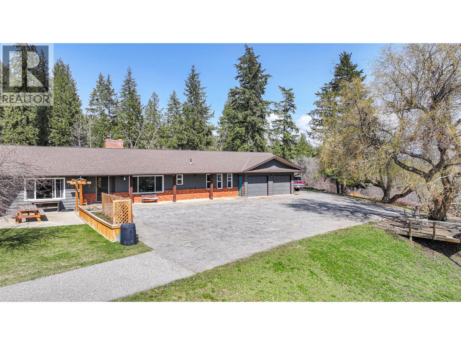 4250 Frederick Rd, Armstrong, BC V3Y 0M9