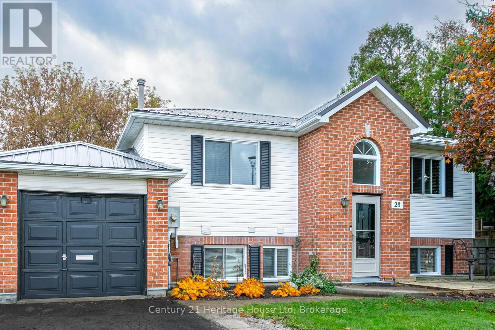 28 Anderson St, Woodstock, ON N4S 8X1