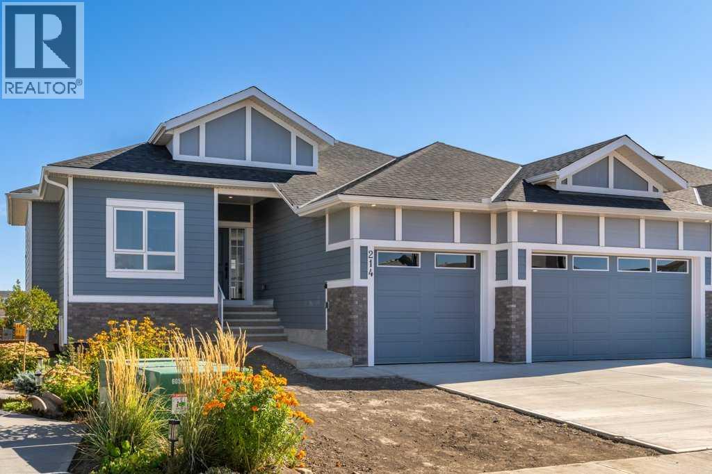 214 Monterey Bay SE, High River, AB T1V 0J7