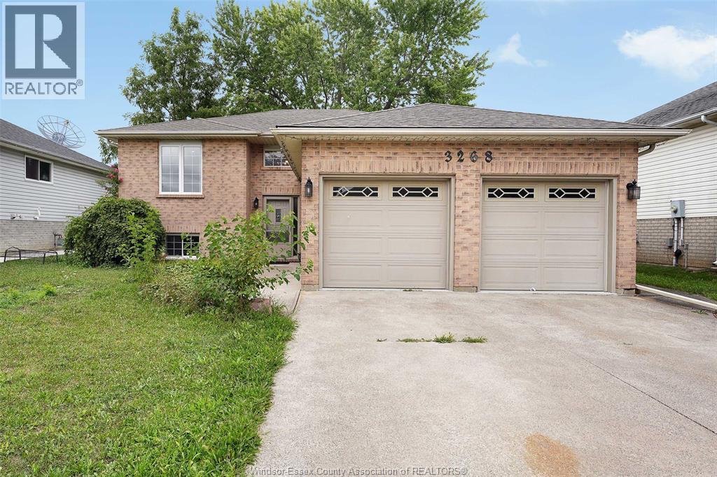 3268 Robinet Rd, Windsor, ON N8R 2J6