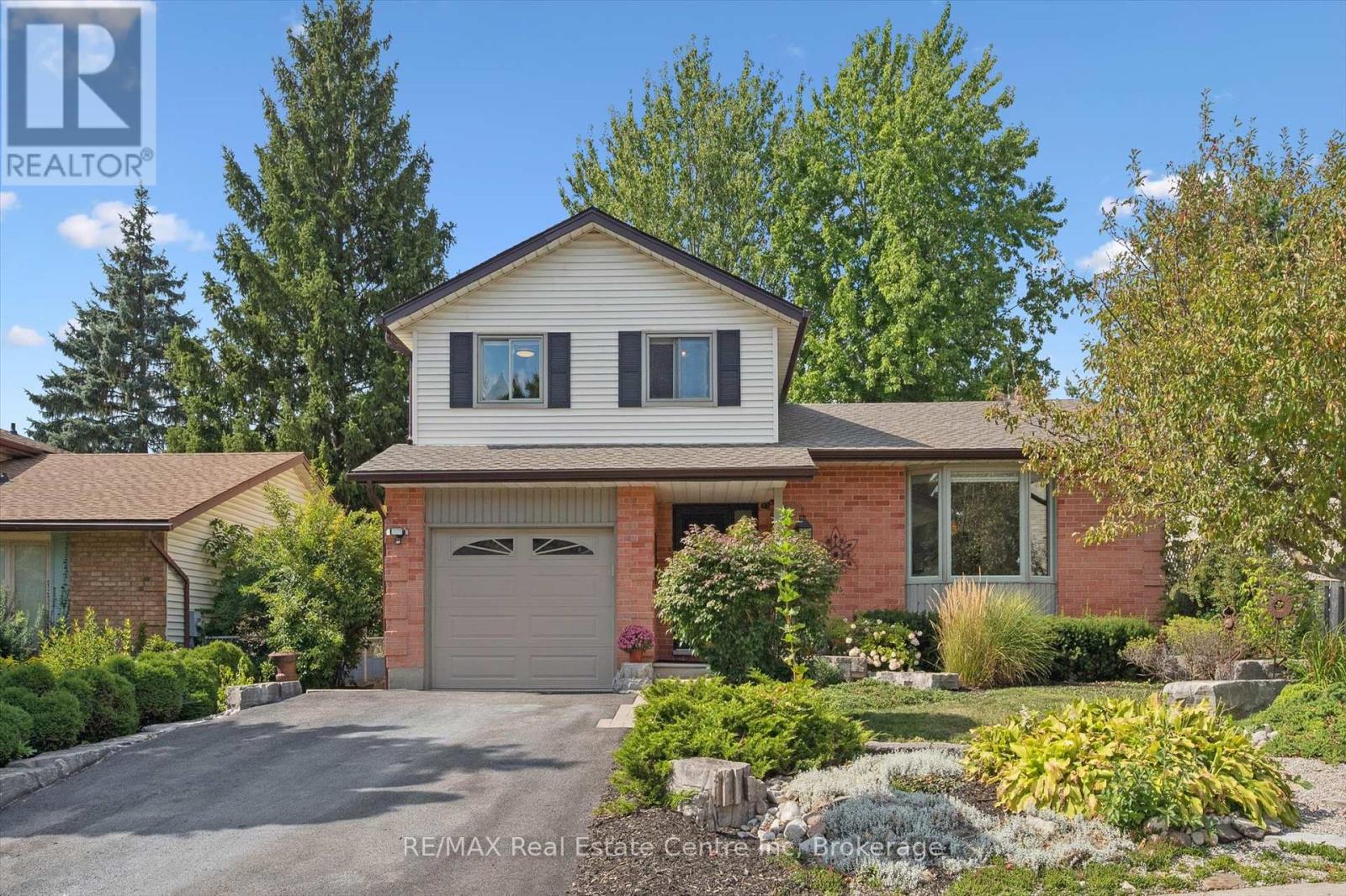 53 Rochelle Dr, Guelph, ON N1K 1L1