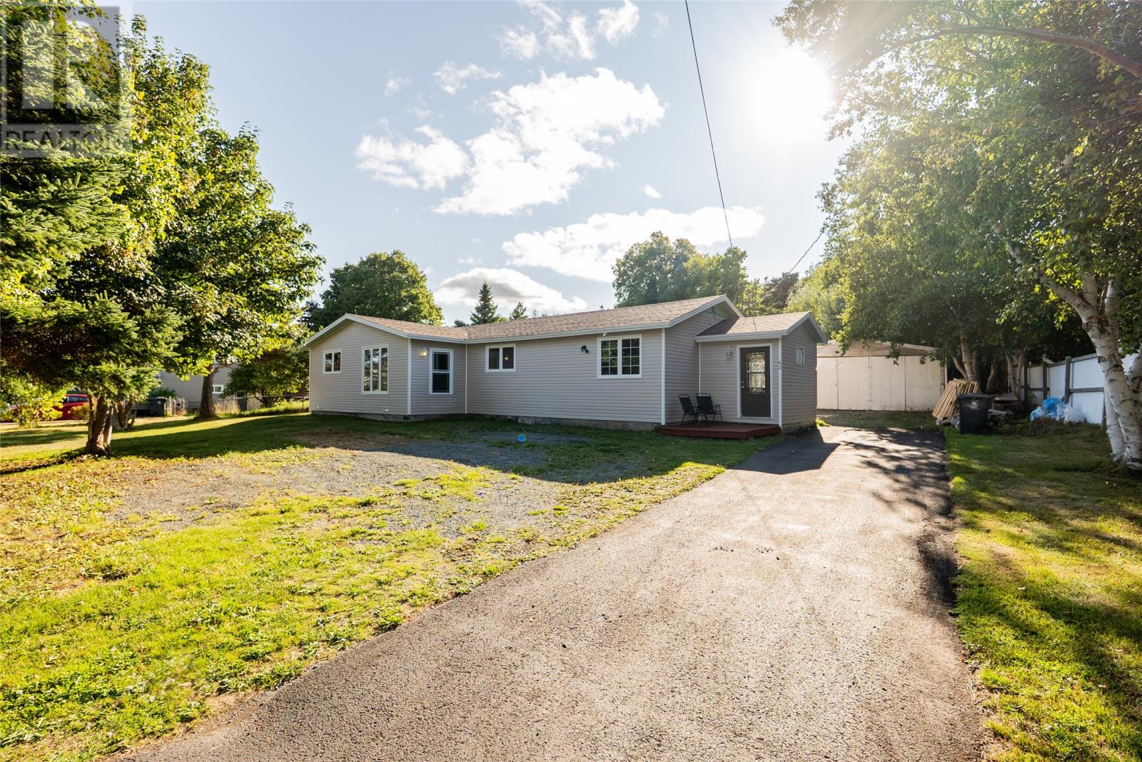 63 Morgans Rd, Conception Bay South, NL A1X 5A8