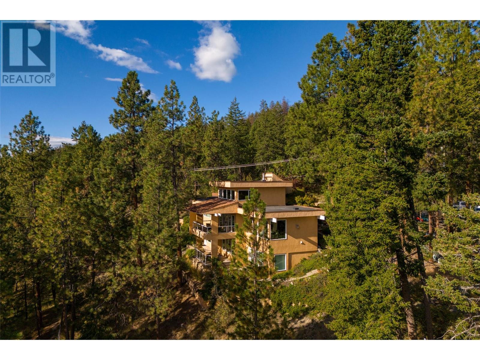 1642 W Kelowna Rd, West Kelowna, BC V1Z 3B7