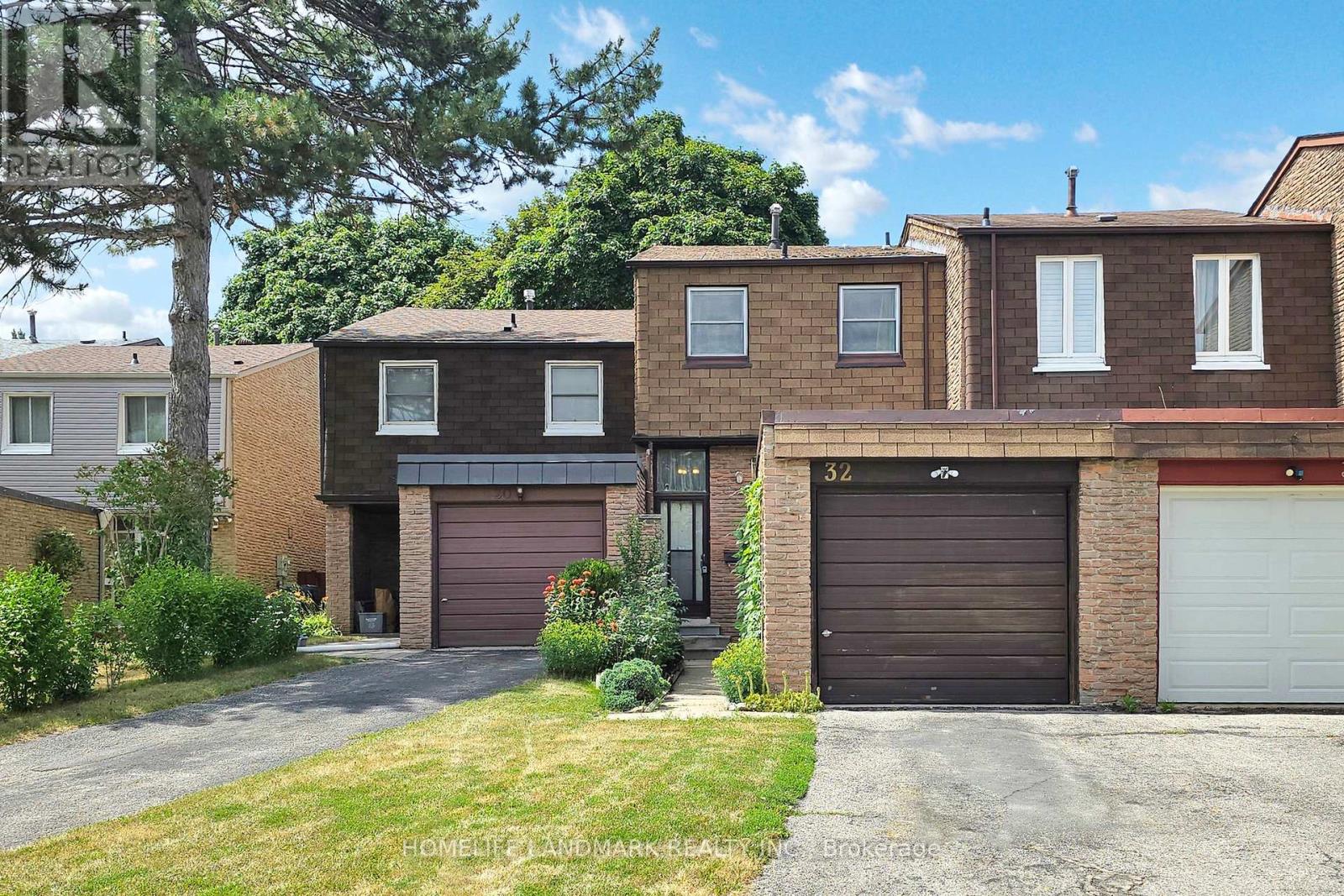 32 Lamoreaux Dr, Toronto, ON M1W 2L9