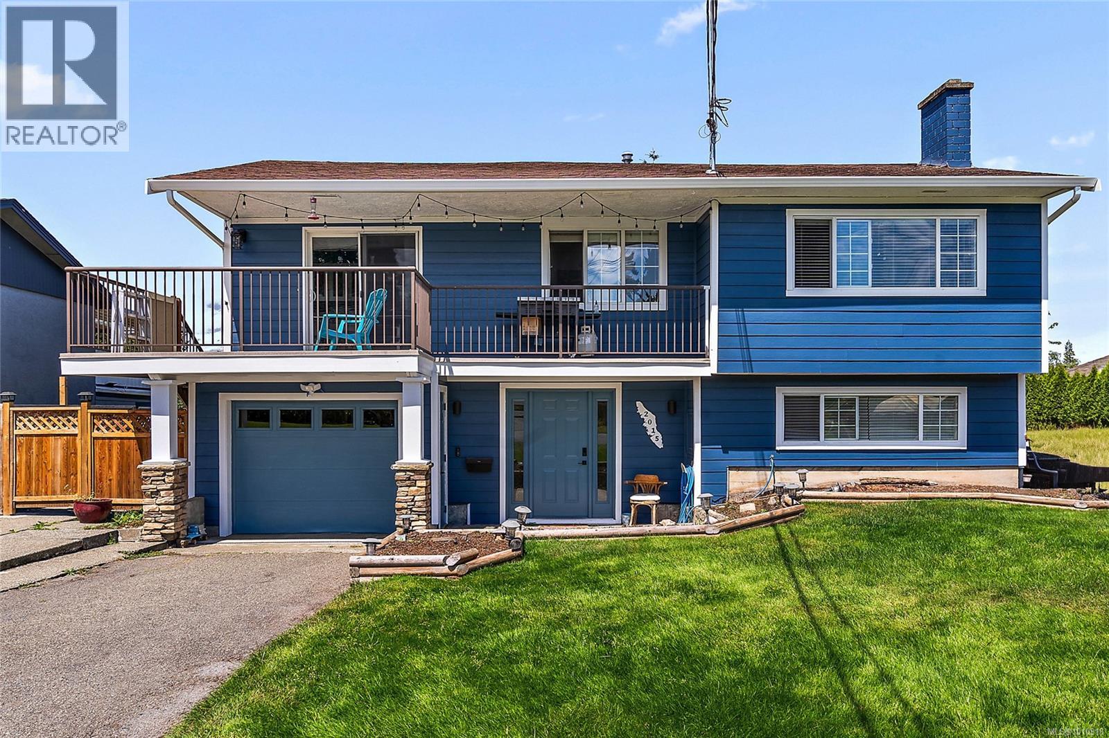 2015 Linda Pl, Sidney, BC V8L 2N4