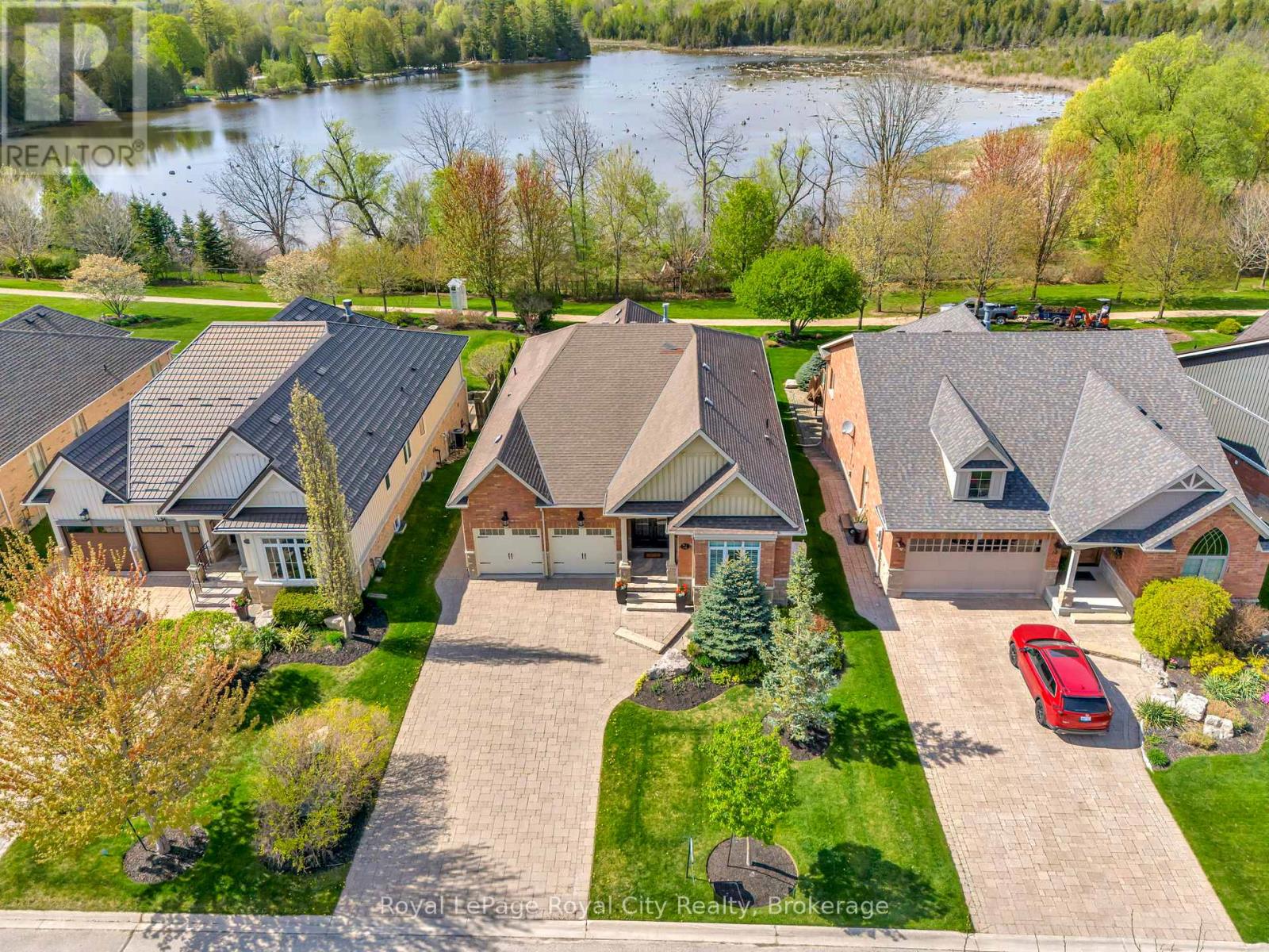 74 Aberfoyle Mill Cres, Puslinch, ON N0B 2J0