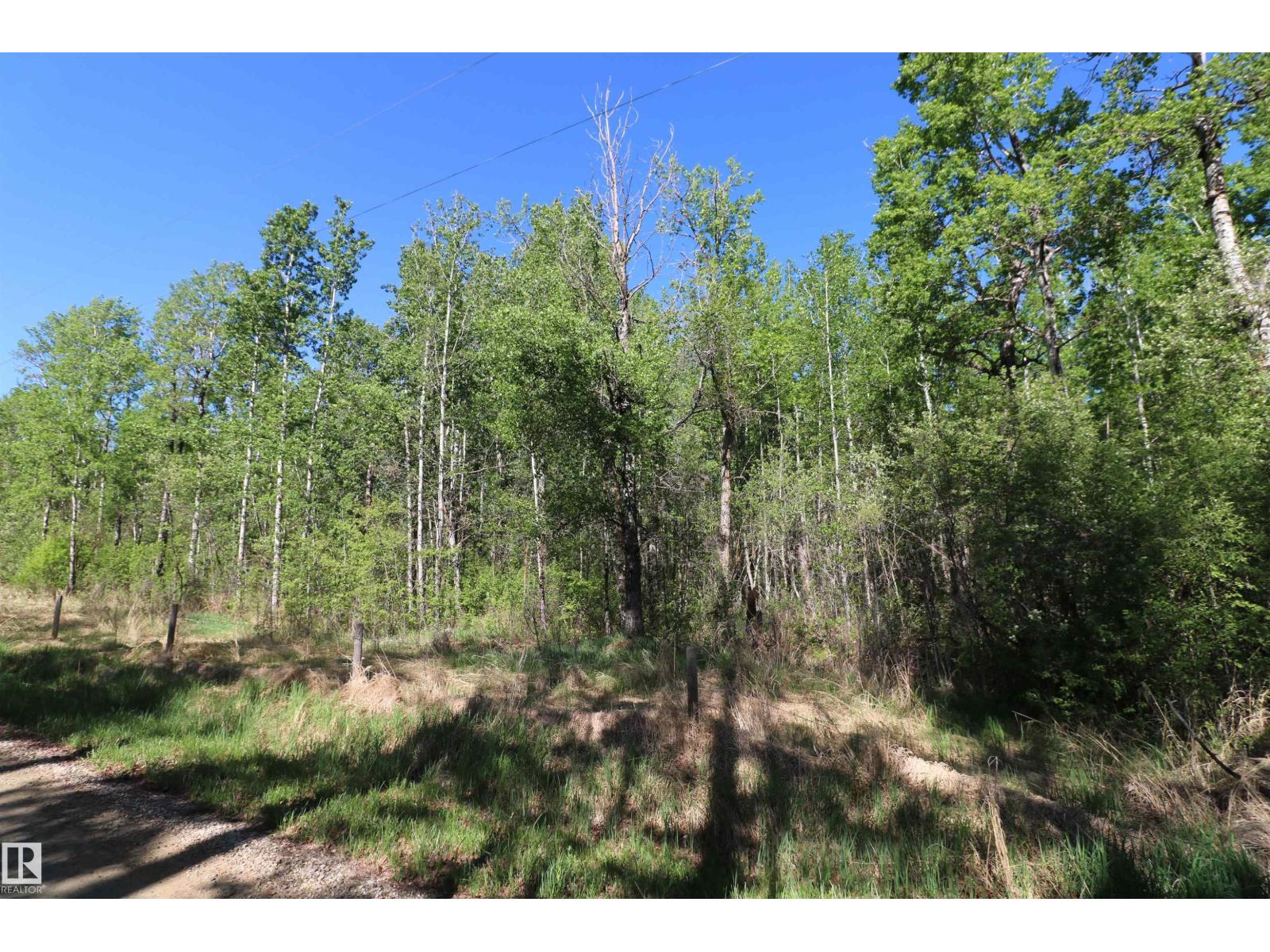 54411 Rge Rd 40 Unit 404, Alberta Beach, AB T0E 0A0
