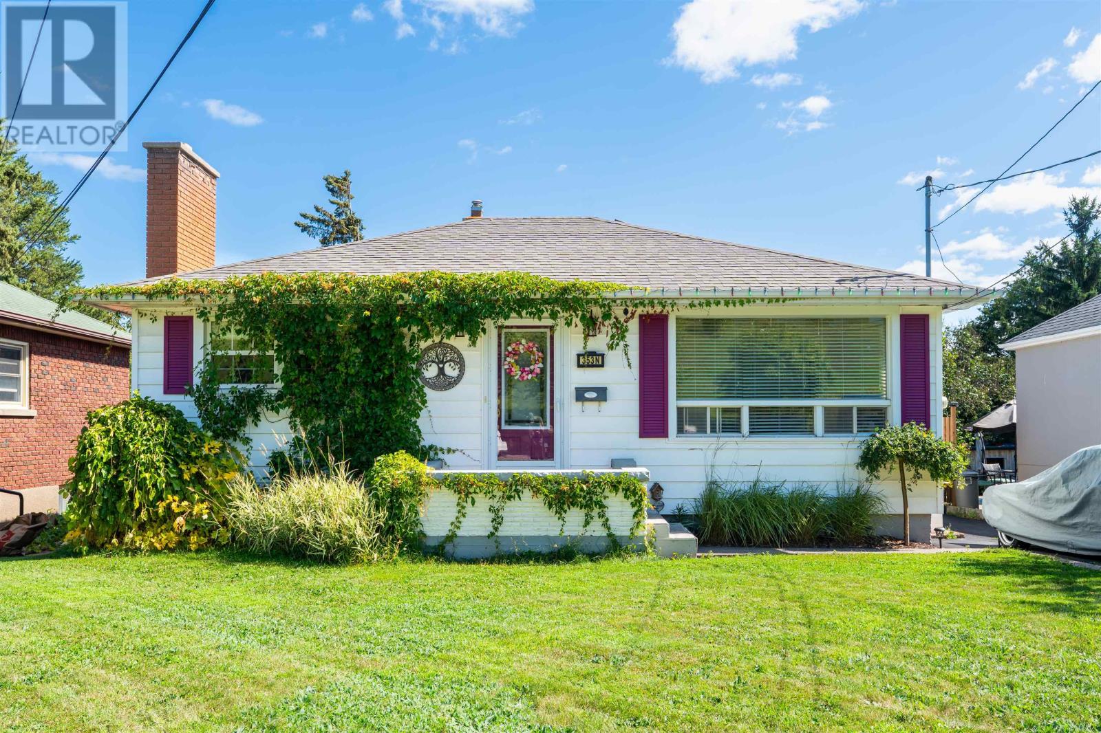 353 Court St N, Thunder Bay, ON P7A 4W8