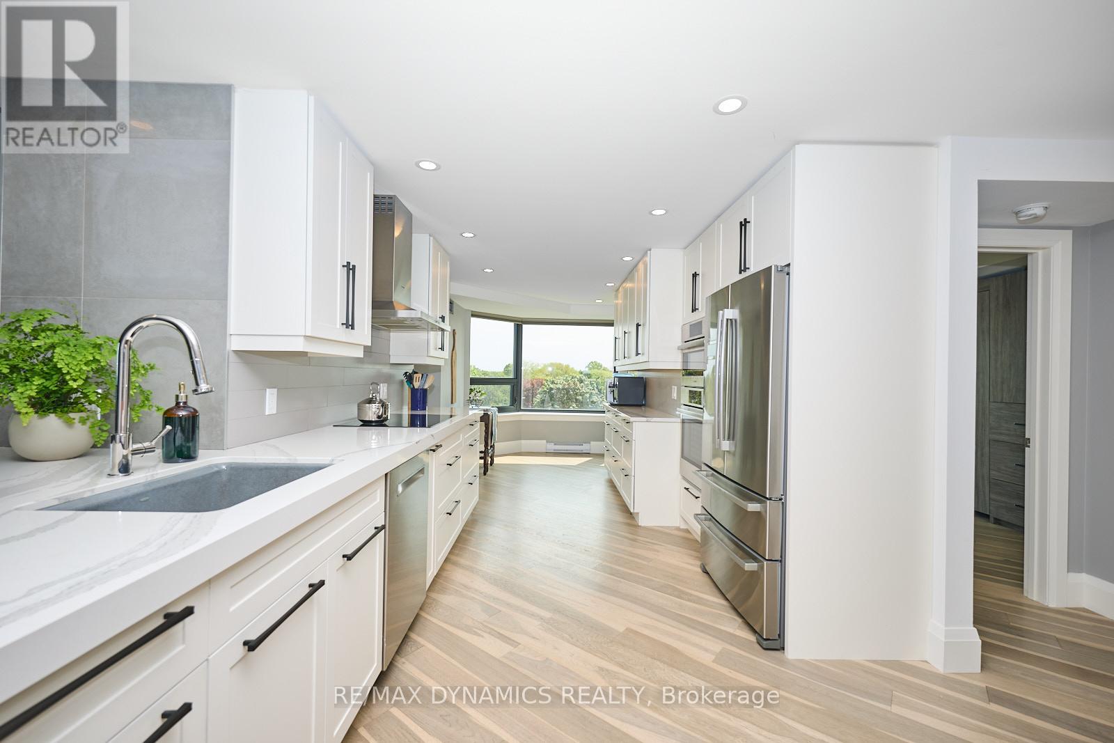 1504 701 Geneva St, St. Catharines, ON L2N 7H9
