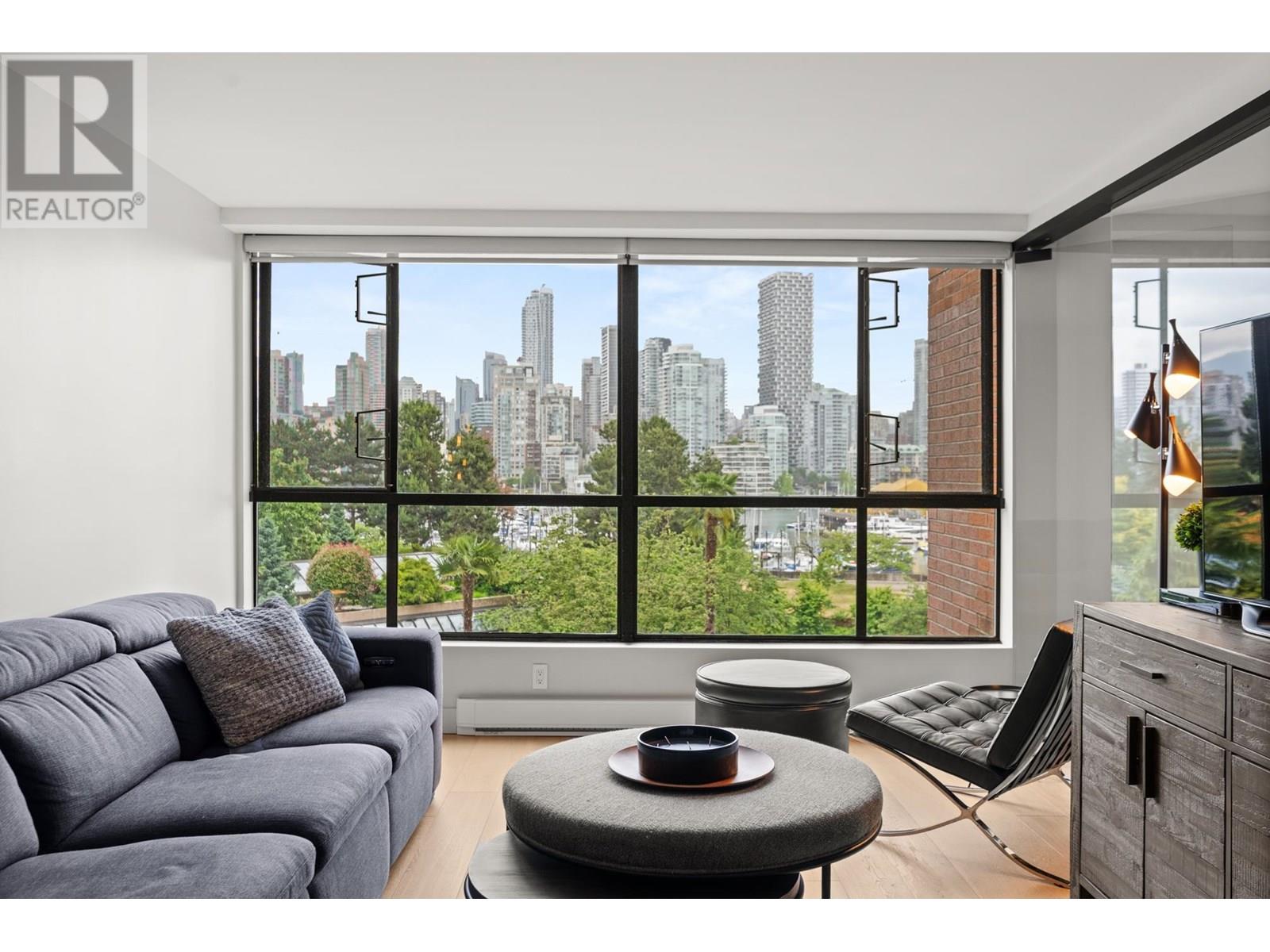 1490 Pennyfarthing Drive Unit 309, Vancouver, BC V6J 4Z3