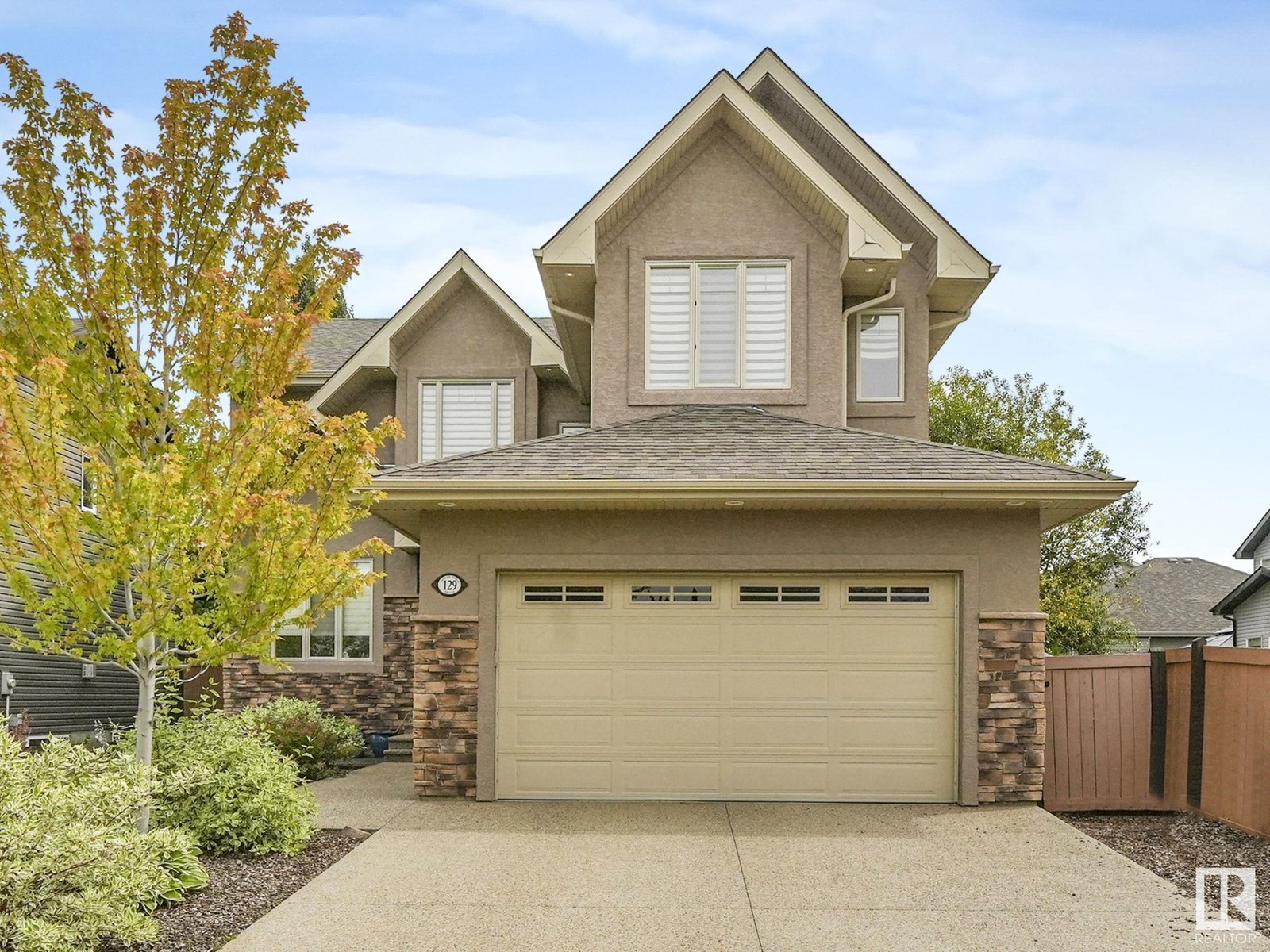 129 N Ridge Dr, St. Albert, AB T8N 3V1