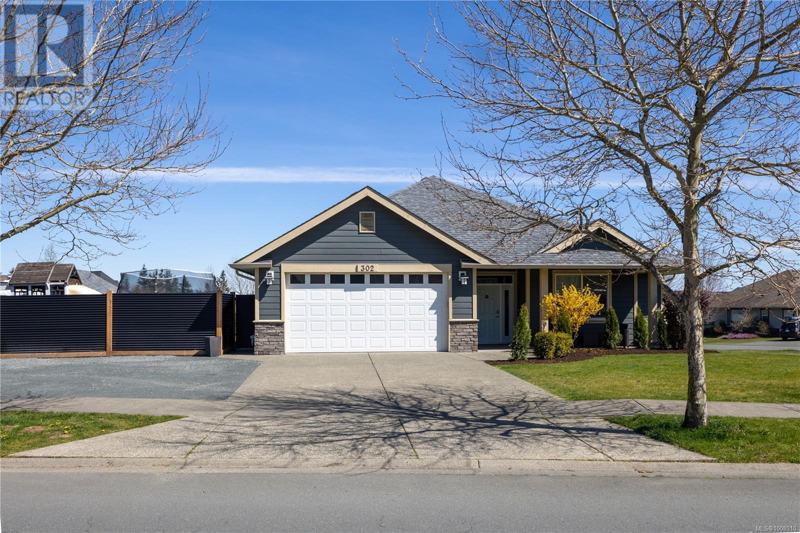 302 Maryland Rd, Campbell River, BC V9W 0A5