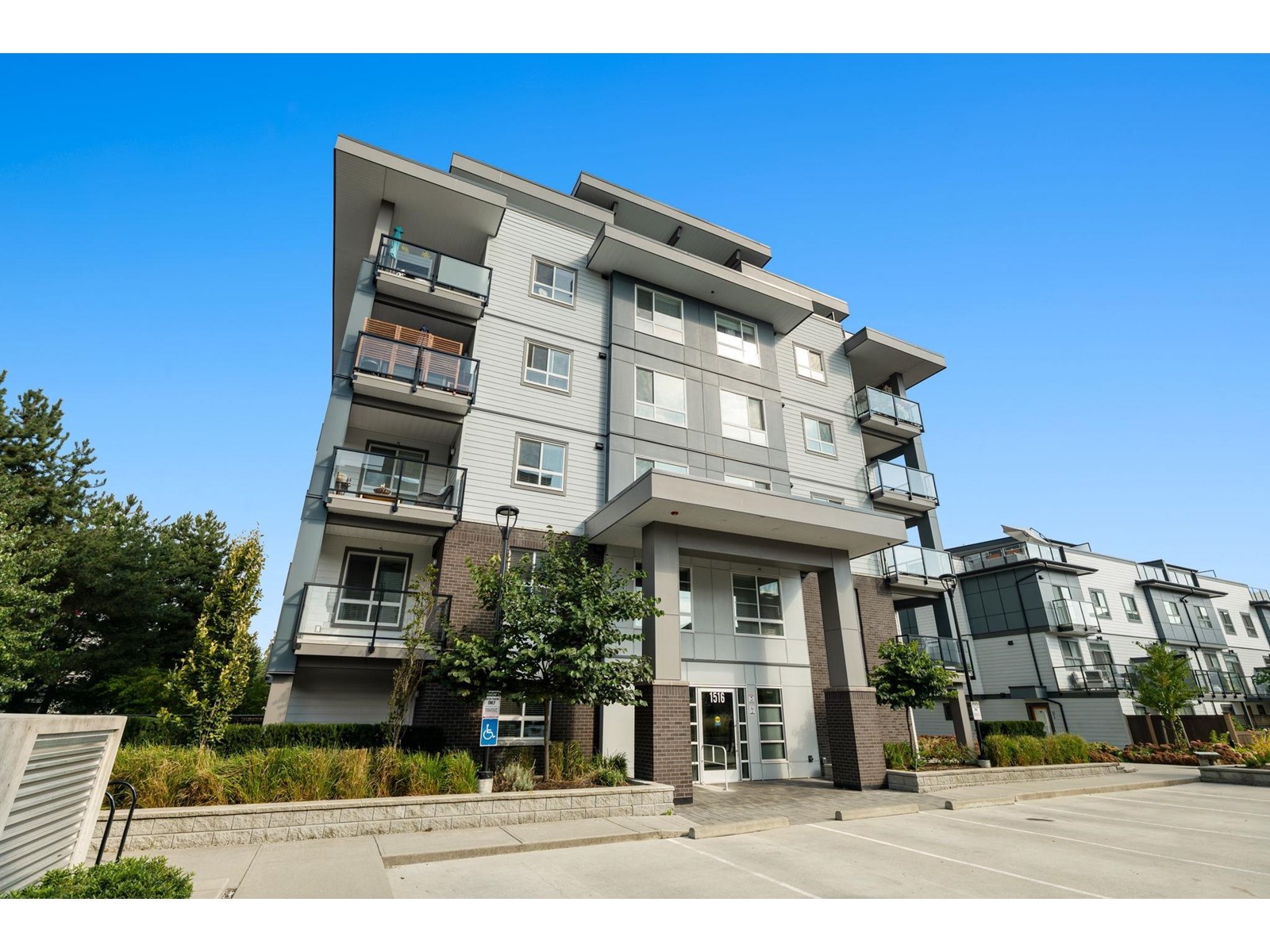 1516 Mccallum Road Unit 501, Abbotsford, BC V2S 0L9