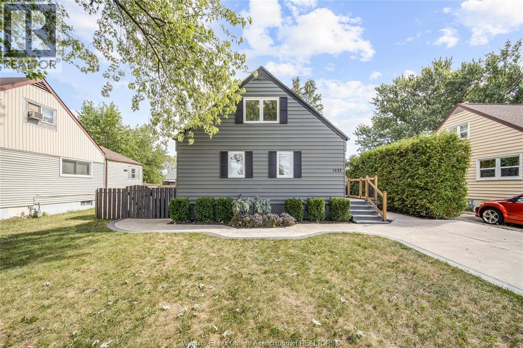1632 Bernard Rd, Windsor, ON N8Y 4K7