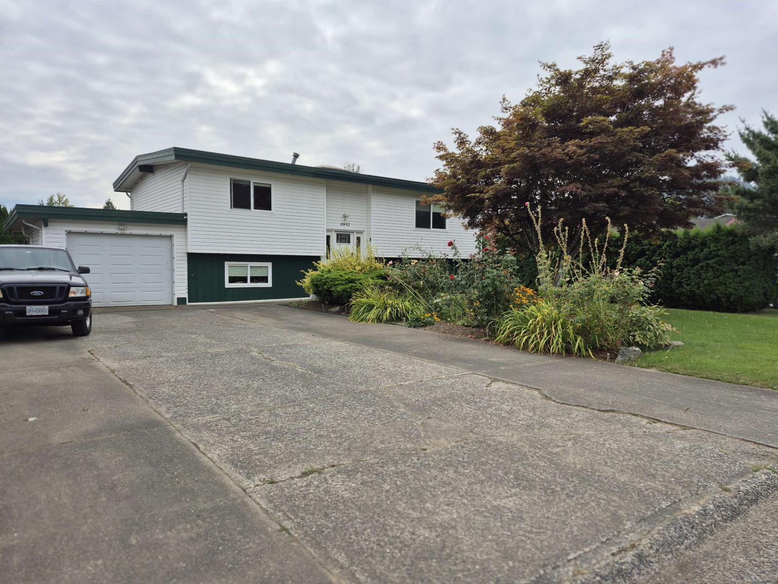 6892 Kalyna Driveagassiz, Kent, BC V0M 1A3