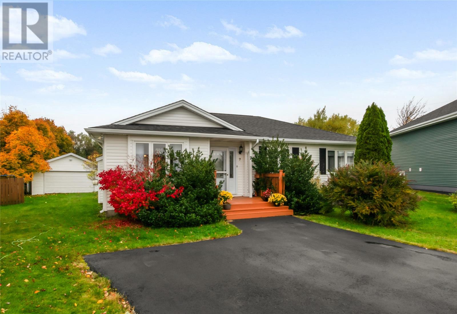 7 Topaz Pl, Mount Pearl, NL A1N 4W9