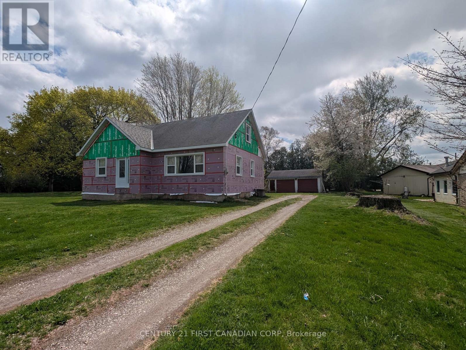 211 King Edward St, Brant, ON N3L 3E3