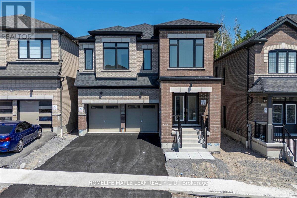 1242 Talisman Mnr, Pickering, ON L1X 0R8