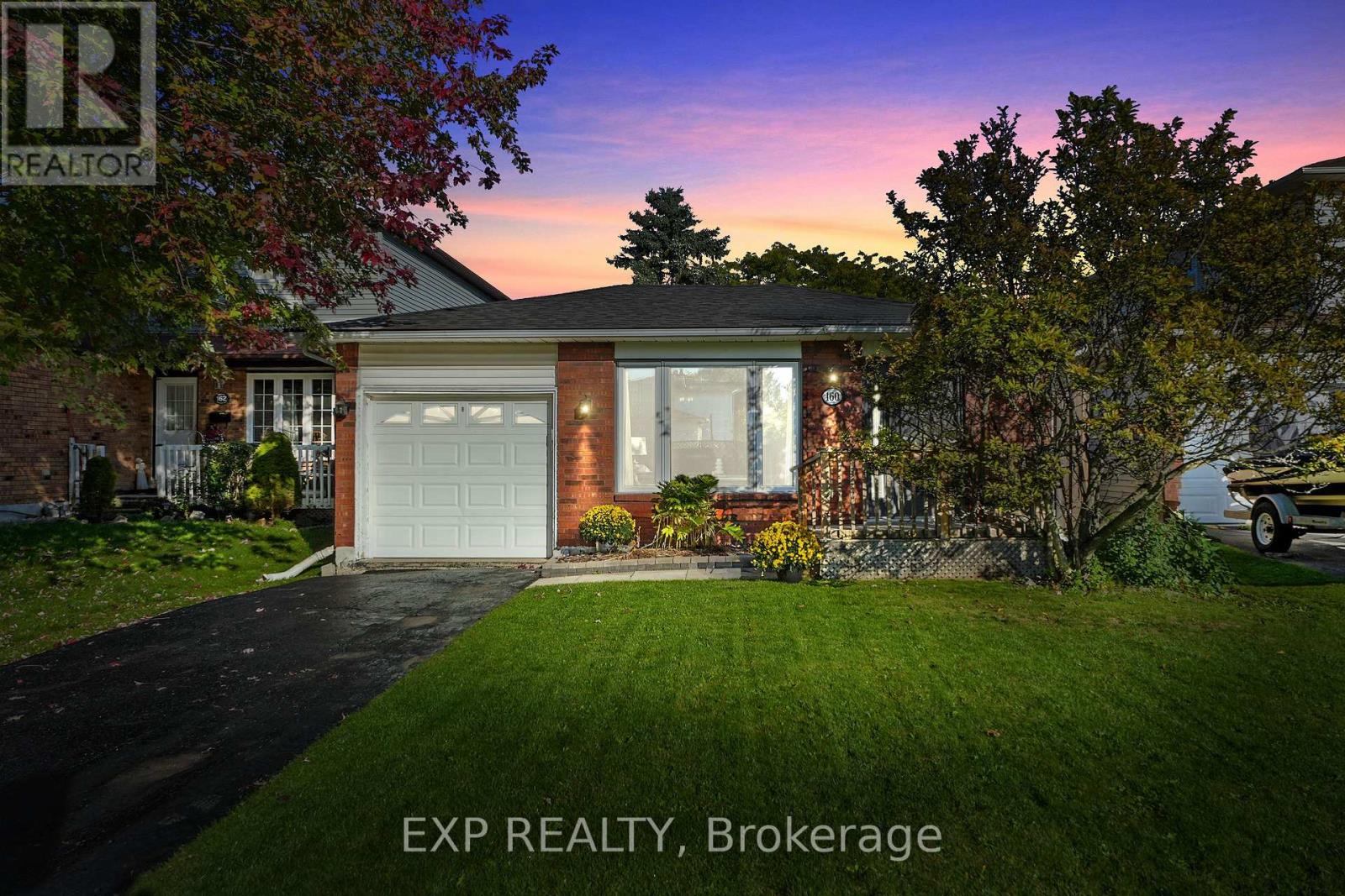 160 Peacock Blvd, Port Hope, ON L1A 4E2