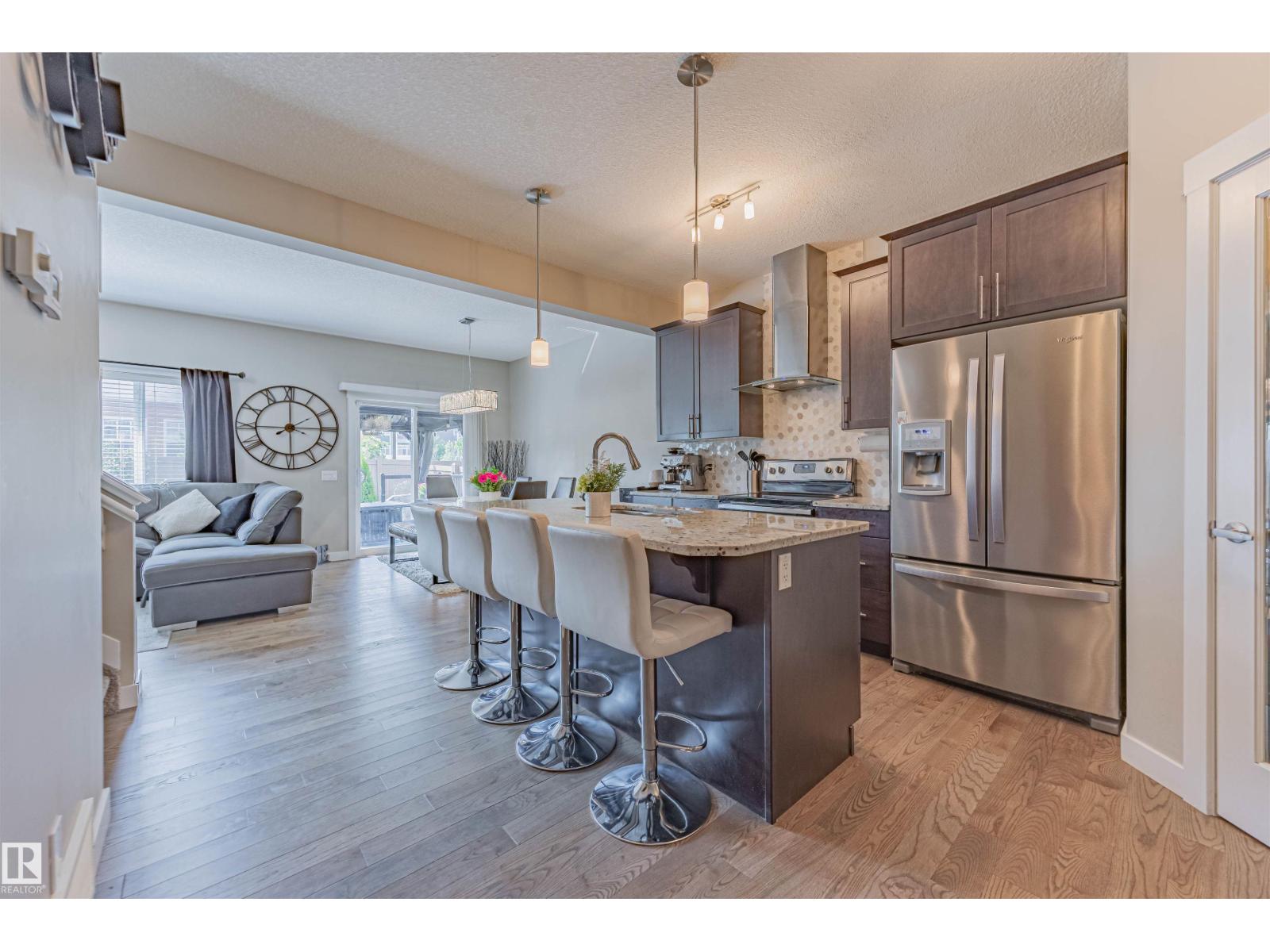 65 St Nw Unit 16824, Edmonton, AB T5Y 3W6
