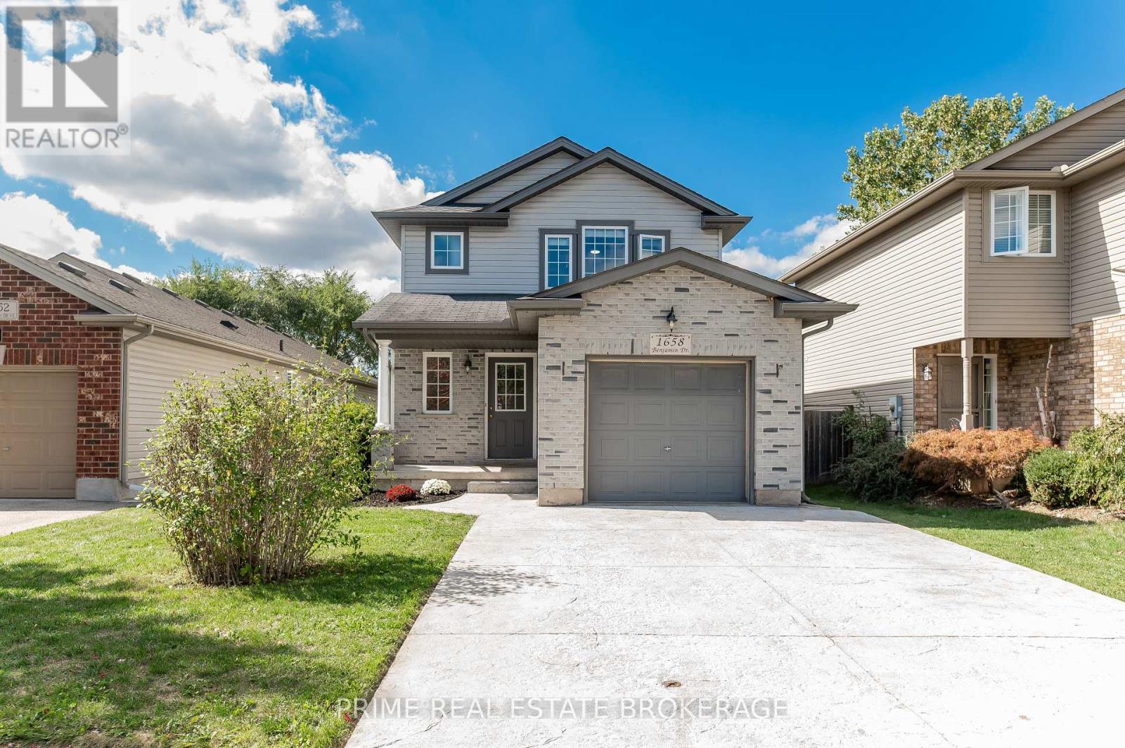 1658 Benjamin Dr, London, ON N5V 5K1