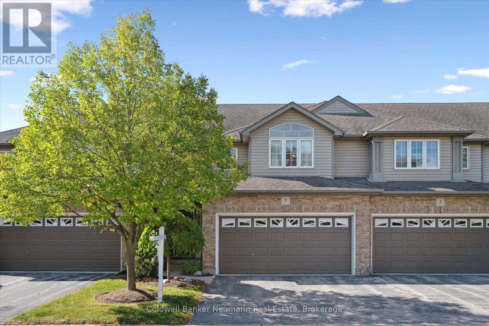 5 255 Summerfield Dr, Guelph, ON N1L 0E1