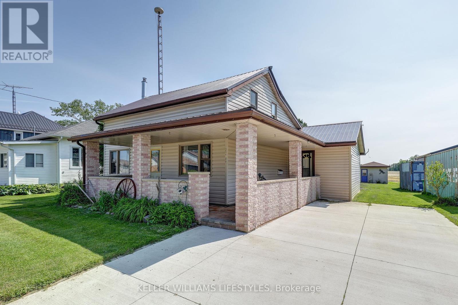 22709 Thames Rd, Southwest Middlesex, ON N0L 1A0