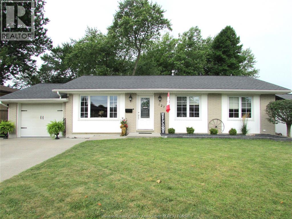 127 Danforth Ave, Leamington, ON N8H 2R1