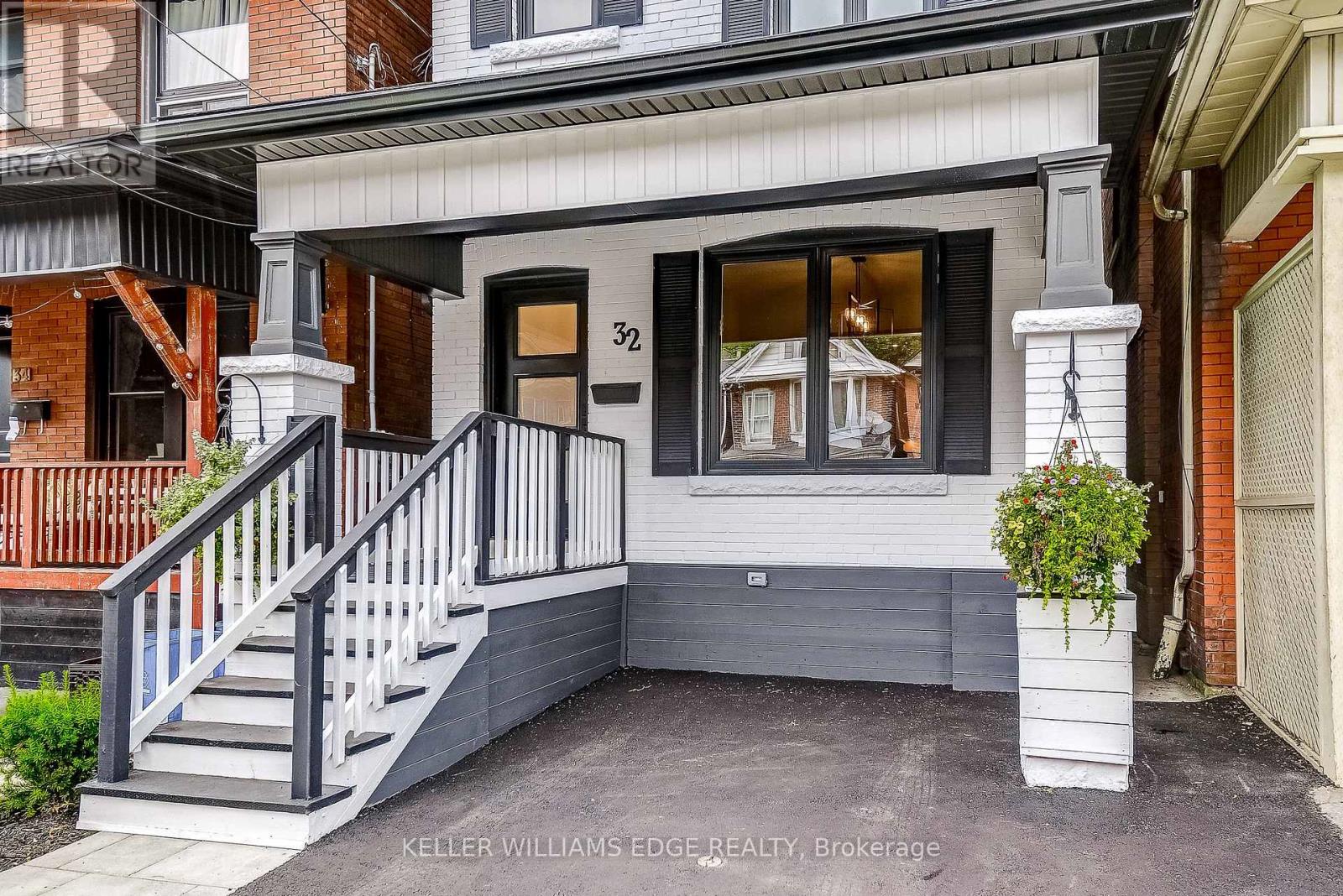 32 Cumberland Ave, Hamilton, ON L8M 1Y7