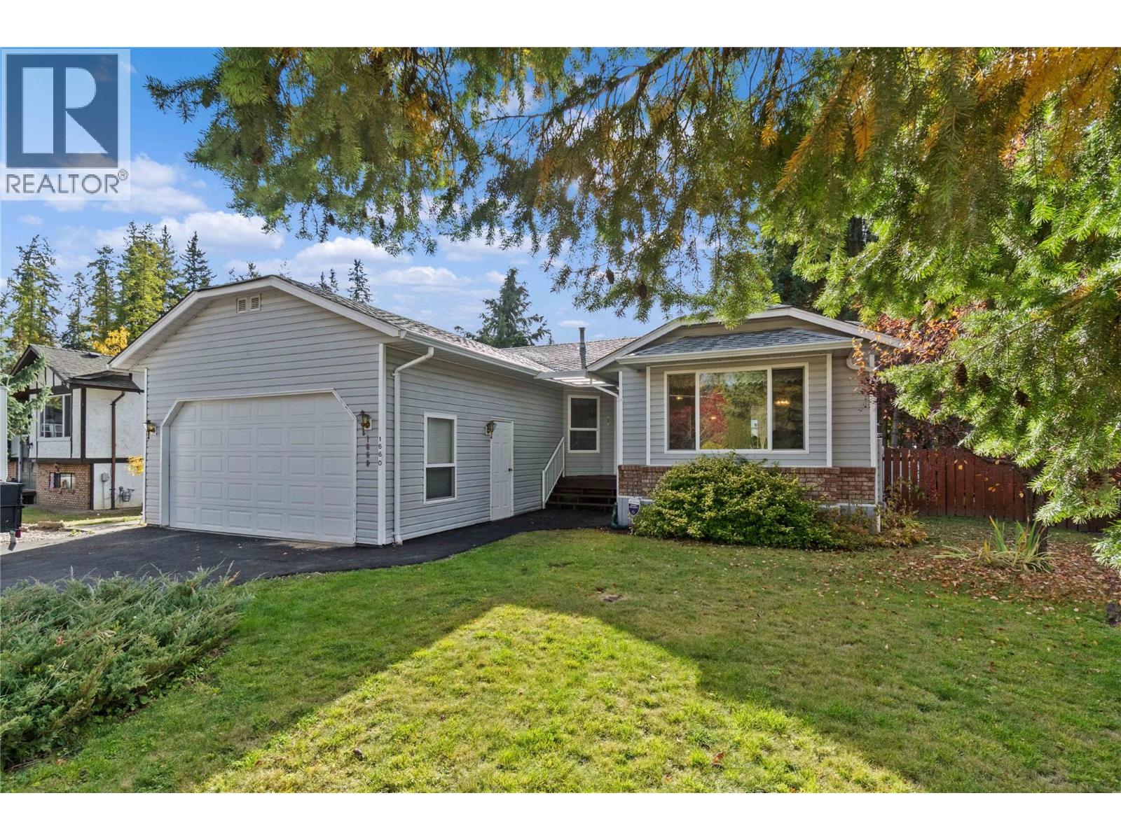 15 Avenue Se Unit 1660, Salmon Arm, BC V1E 2E7