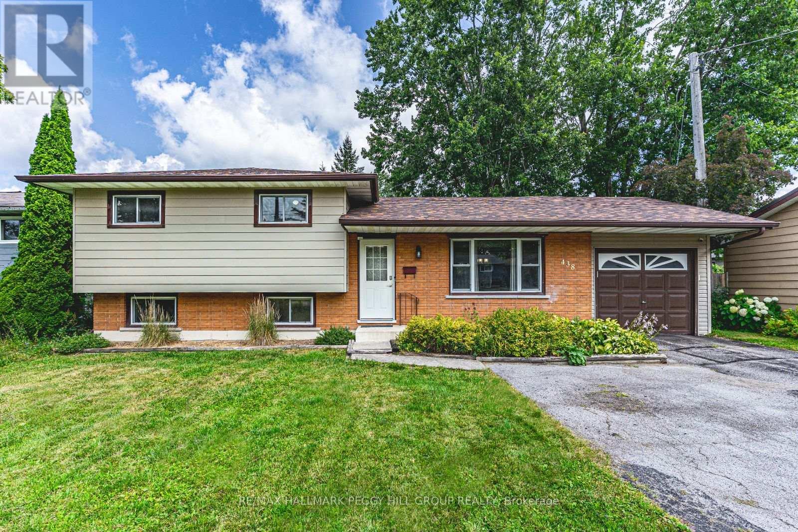 438 Forest Ave S, Orillia, ON L3V 4A1