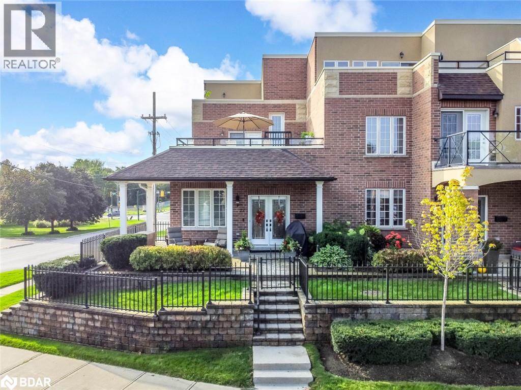 27 White Oaks Rd, Barrie, ON L4N 5A2