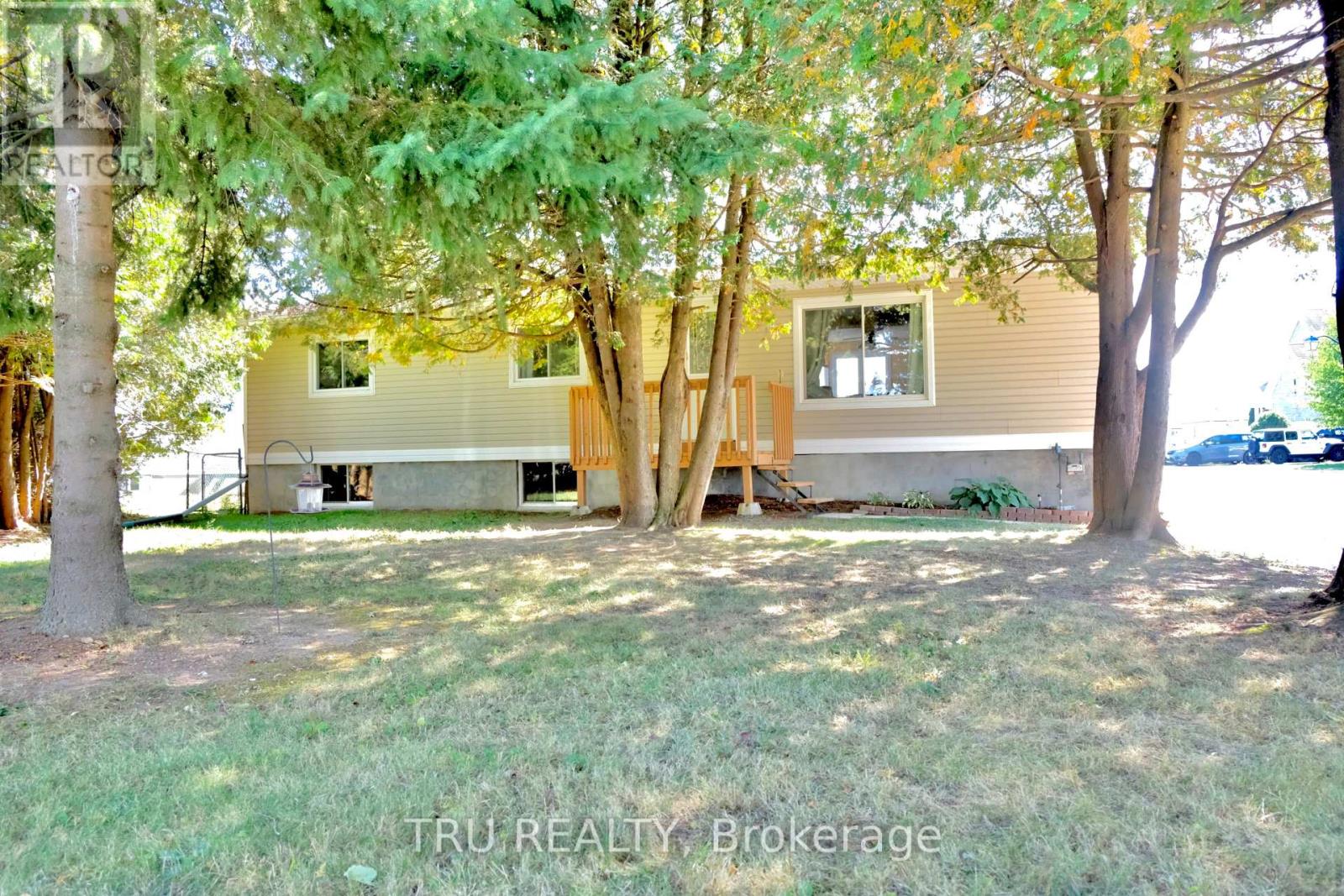 3010 Rue Principale St, Alfred and Plantagenet, ON K0A 3K0