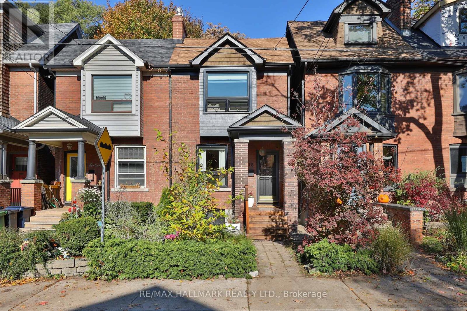 18 Badgerow Ave, Toronto, ON M4M 1V1