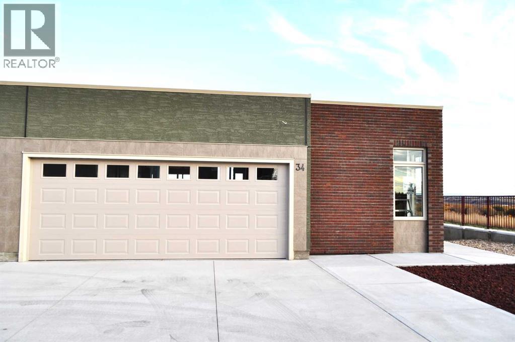 34 Palisades Way NE, Medicine Hat, AB T1C 2B4