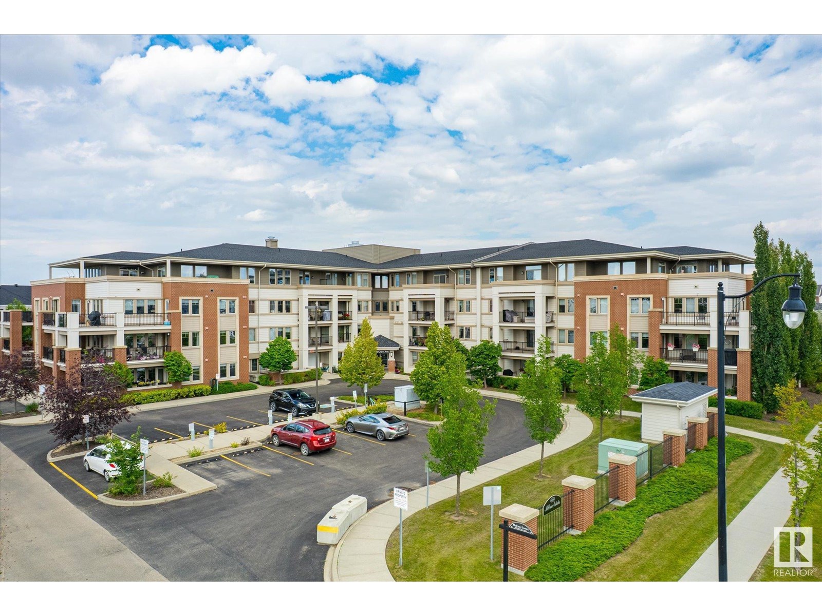 4450 Mccrae Avenue Northwest #412, Edmonton, AB T5E 6S4