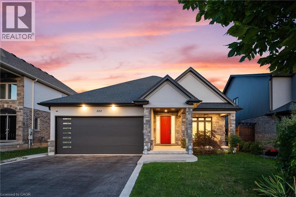 212 Viger Dr, Welland, ON L3B 1A5