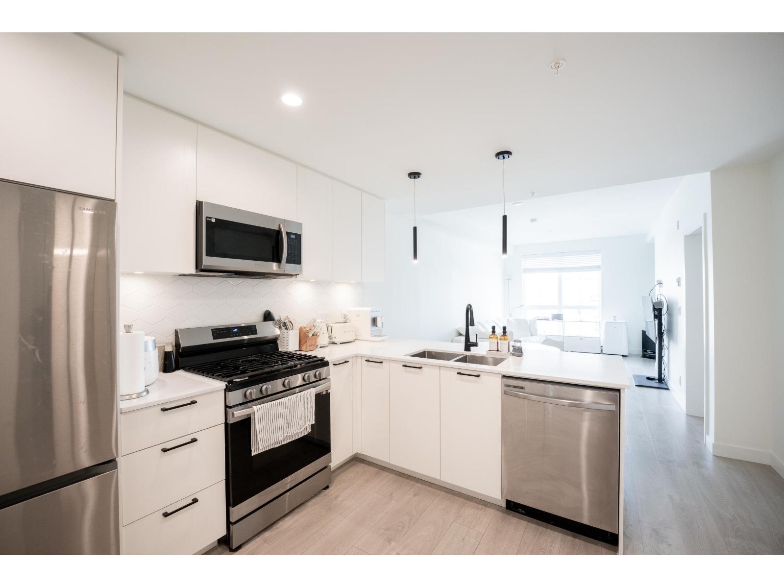 8380 200a Street Unit 302, Langley, BC V2Y 3S5
