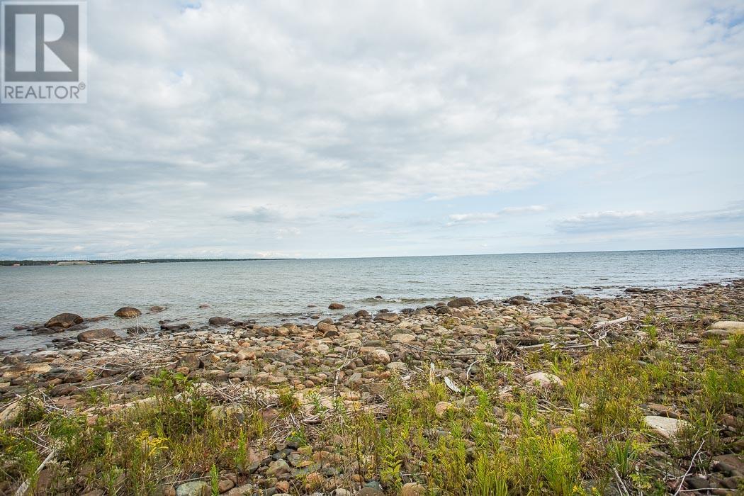 19 Lighthouse Point Dr, Thessalon, ON P0R 1L0