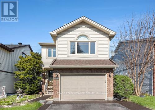 27 Briermoor Cres, Ottawa, ON K1T 3G7