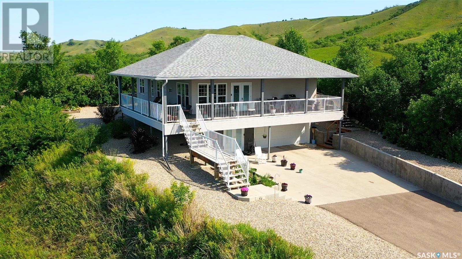 207 Criddle Ave, Crooked Lake Provincial Park, SK S0G 2B0