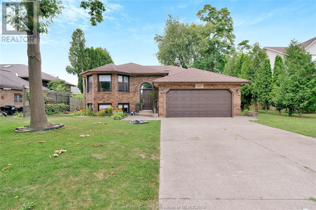 537 Gary, Lasalle, ON N9J 3C9
