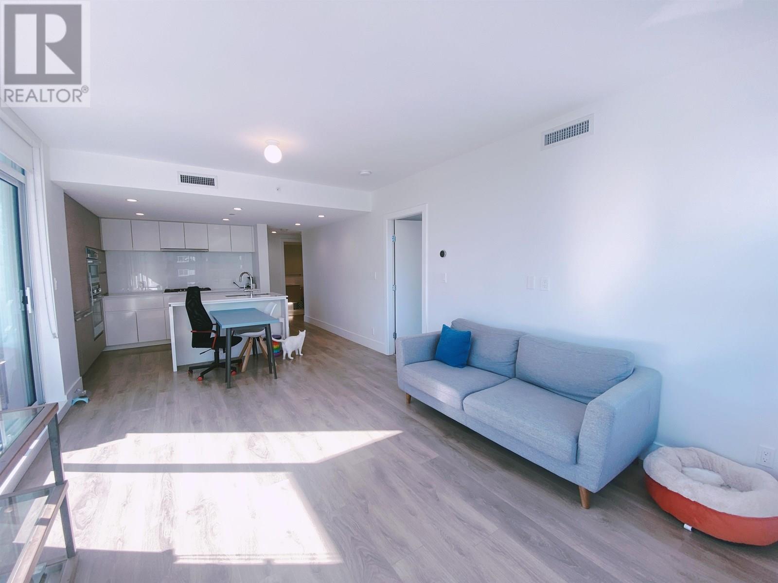 5508 Hollybridge Way Unit 403, Richmond, BC V7C 0C7