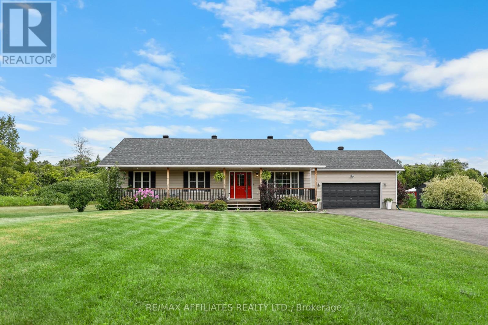 21 Leeland Dr, Rideau Lakes, ON K7A 4S5