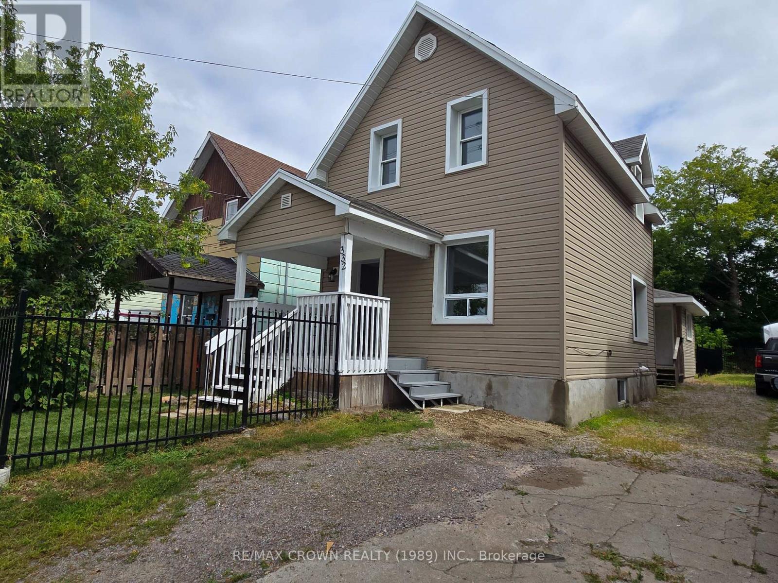 332 Worthington St W, North Bay, ON P1B 3B6